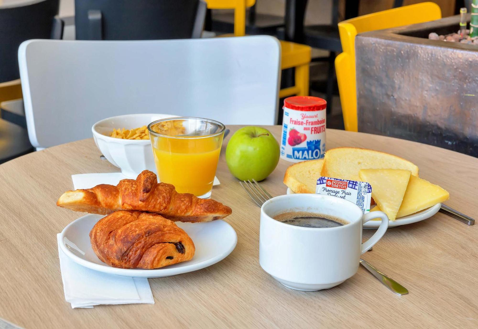 B&B Hotel Dunkerque Centre Gare Δουνκέρκη Εξωτερικό φωτογραφία